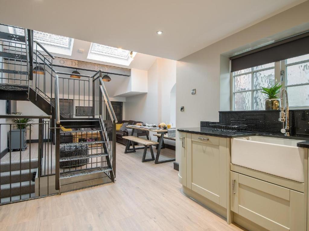 89A Church Street - Luxury One Bed Apartment With Roof Terrace Whitby Exterior photo